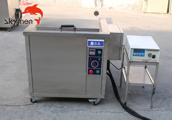 Pembersih Ultrasonik Industri Efisiensi Tinggi Dengan Daya Pemanasan 9000W / SUS 304 Basket